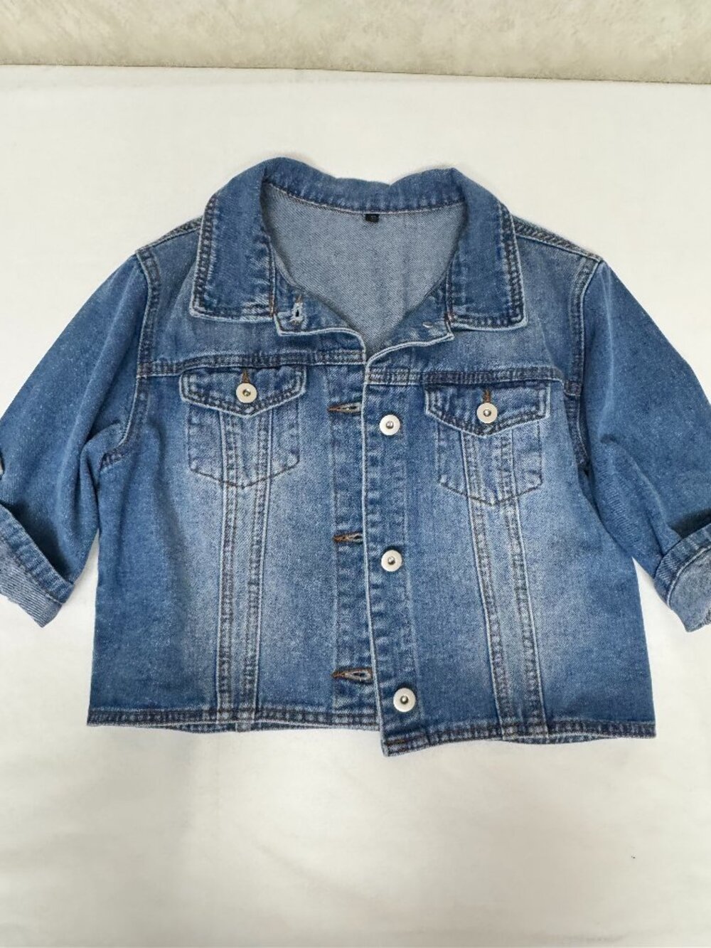 Women's Denim Jacket Size Small Blue Button Front Cropped Trucker Jean Jacket